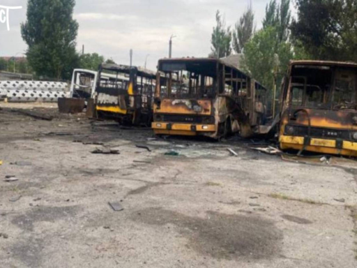 Жоден новий комунальний автобус у Херсоні не було пошкоджено російськими обстрілами в ніч з 25 на 26 липня, – ХМВА